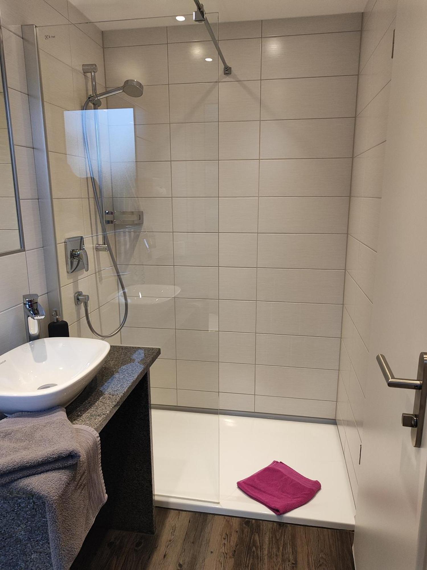 Hotel Gaestehaus Stock Zimmer Trueffeleckle Фридрихсхафен Экстерьер фото